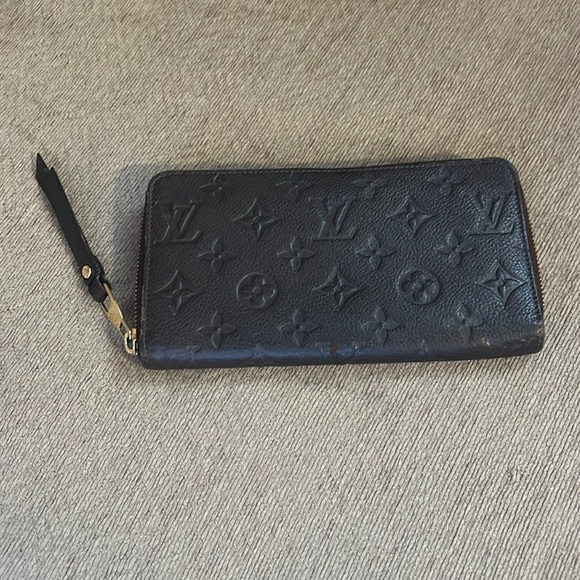 Louis Vuitton Handbags - Louis Vuitton empreinte zippy wallet